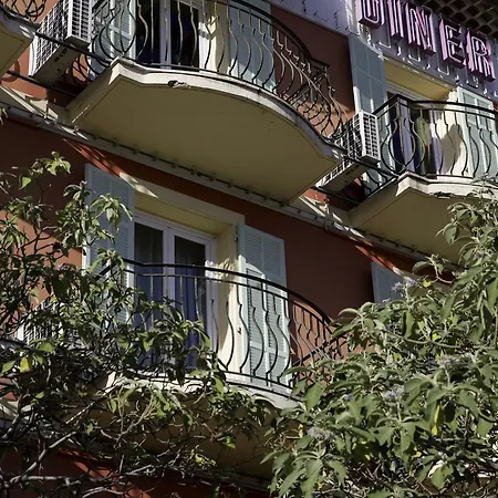 Albergo Hotel فندق سا لُرون دو فار