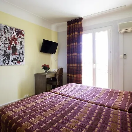 Albergo Hotel 2* سا لُرون دو فار